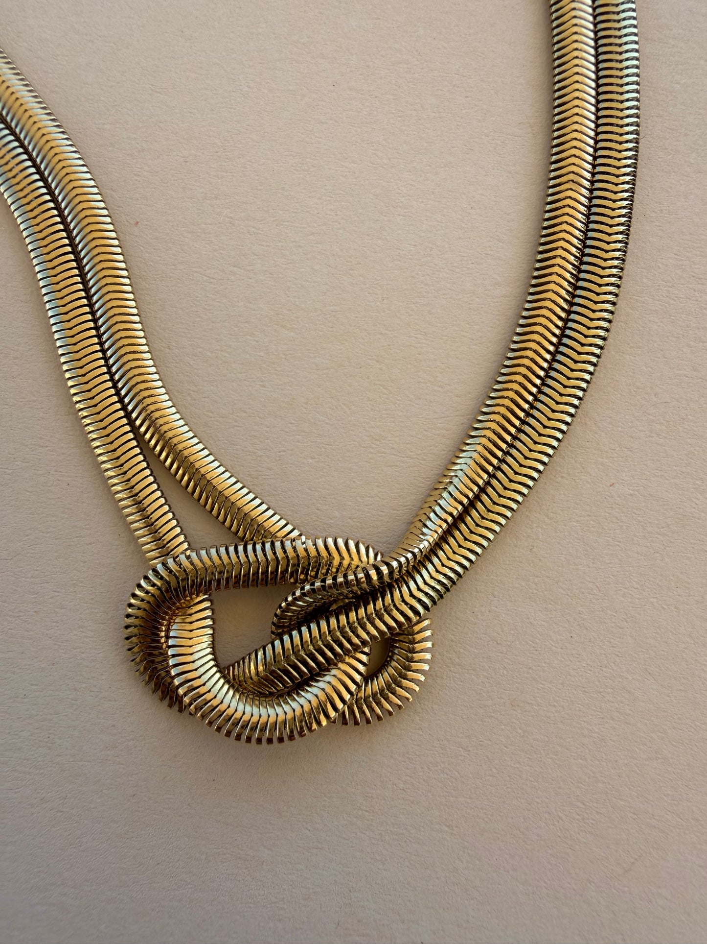 Lili Necklace