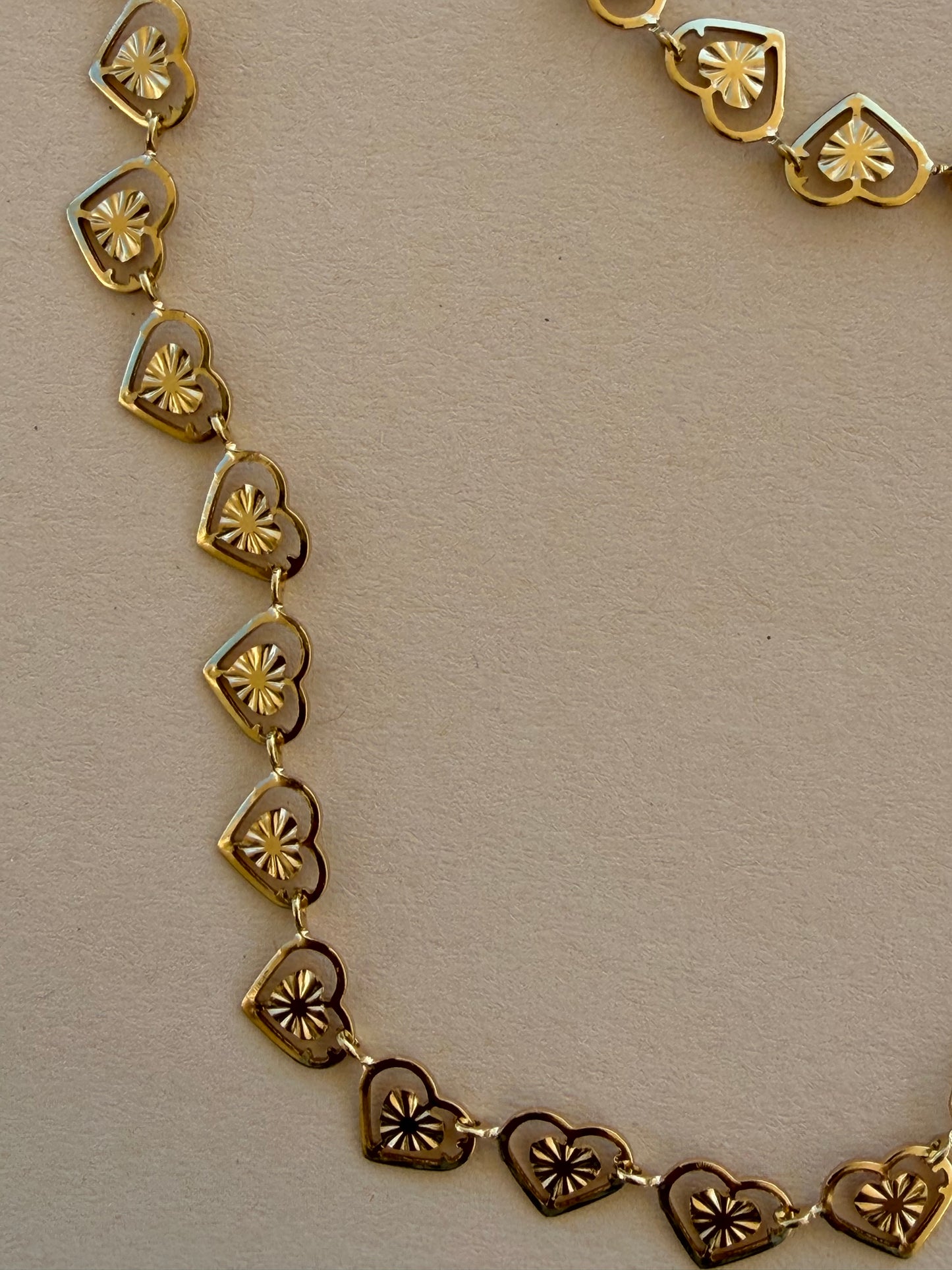 Neli Heart Necklace