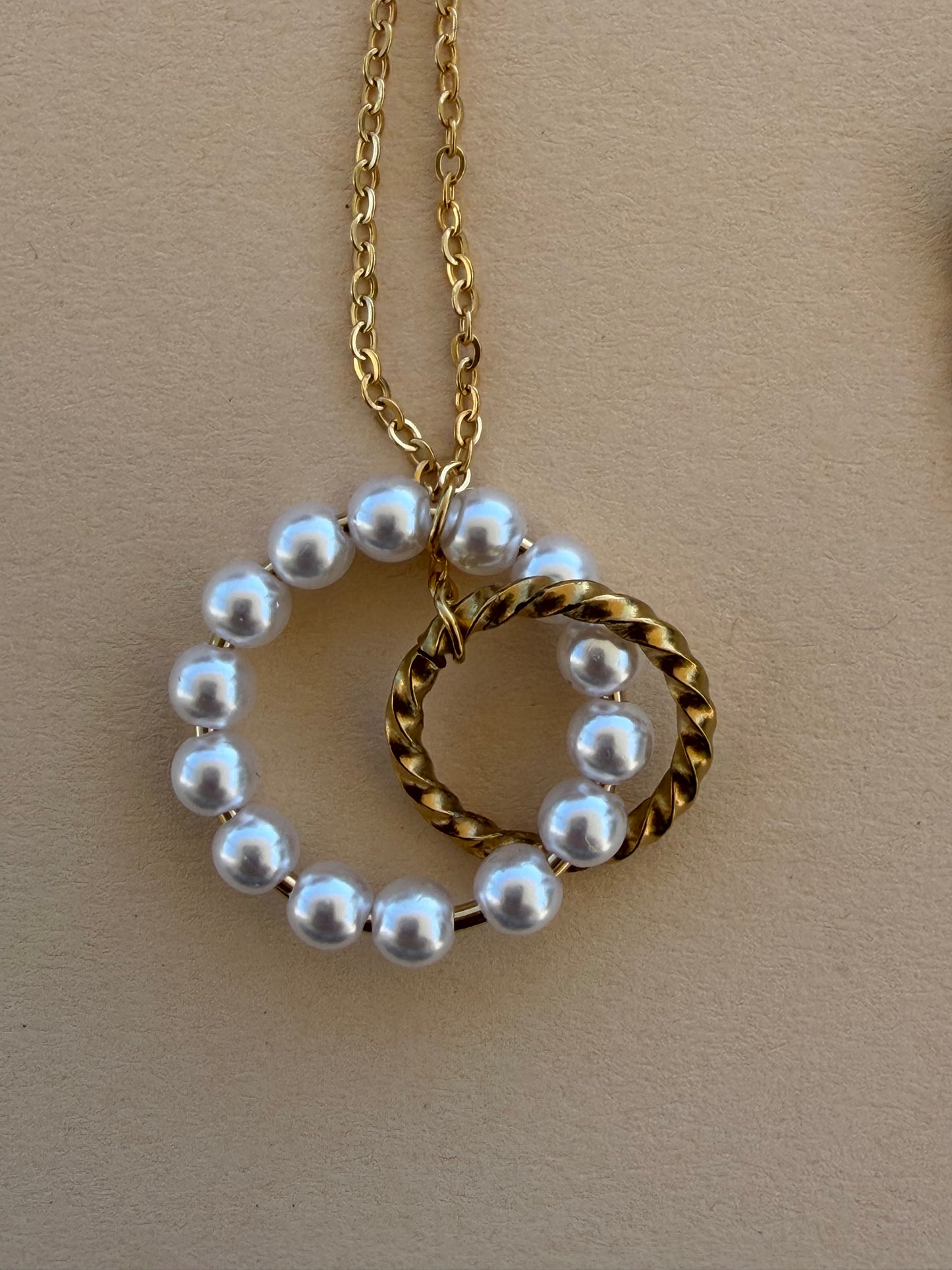 Cecina Necklace