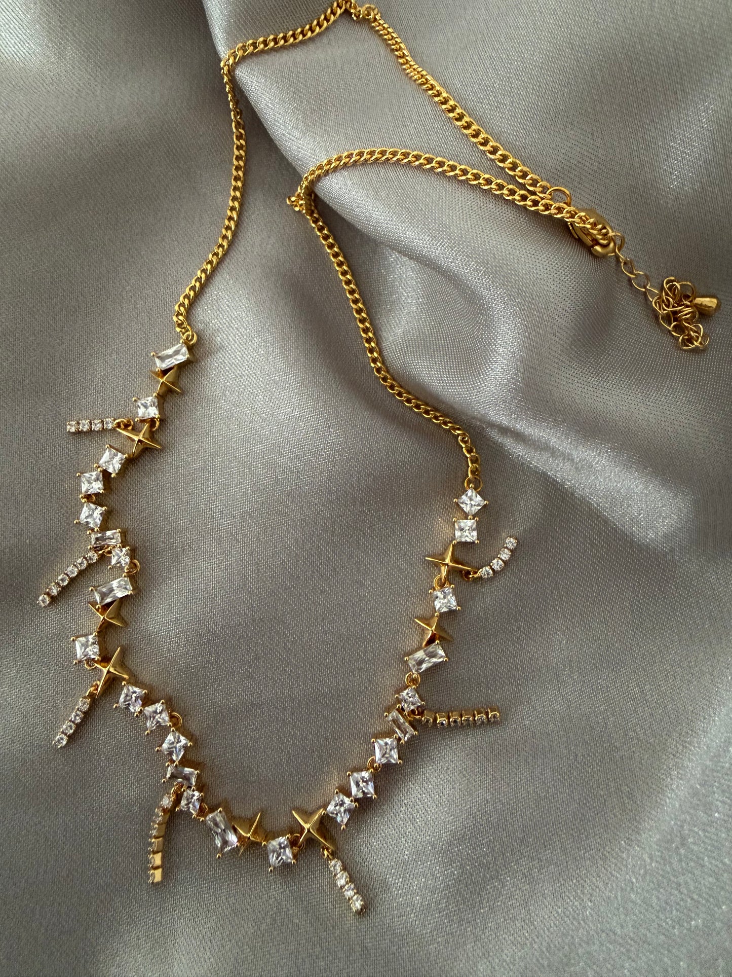 Riay Necklace