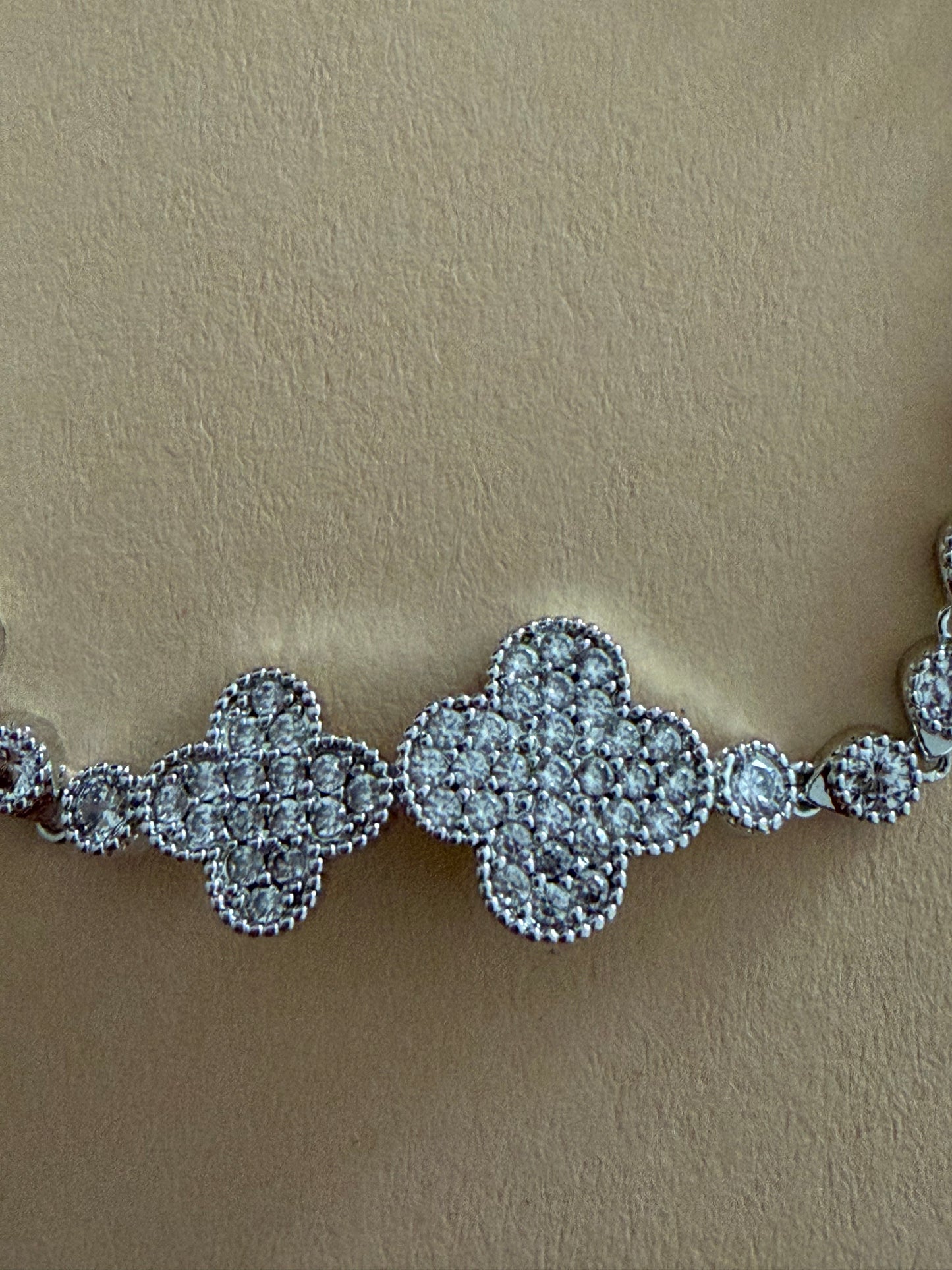 Aisha silver colour Armband