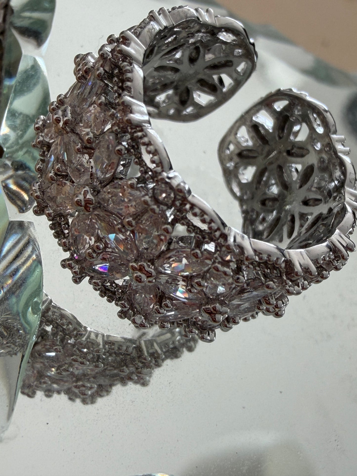 Ezgun Ring