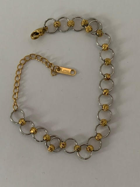 Alice Bracelet
