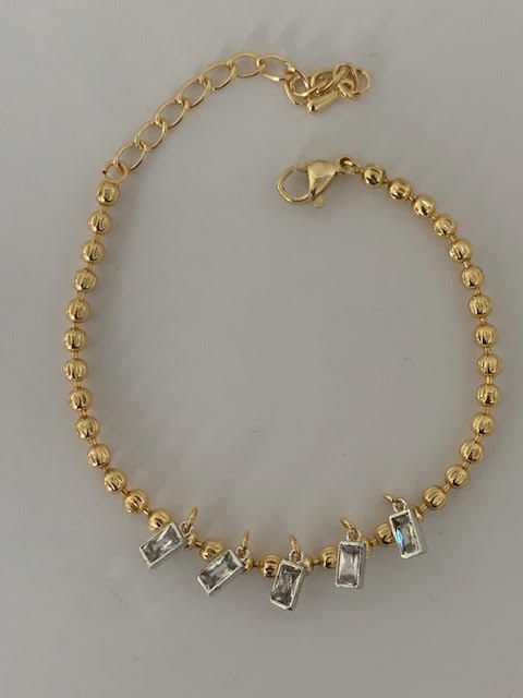 Bilge zircon stone bracelet