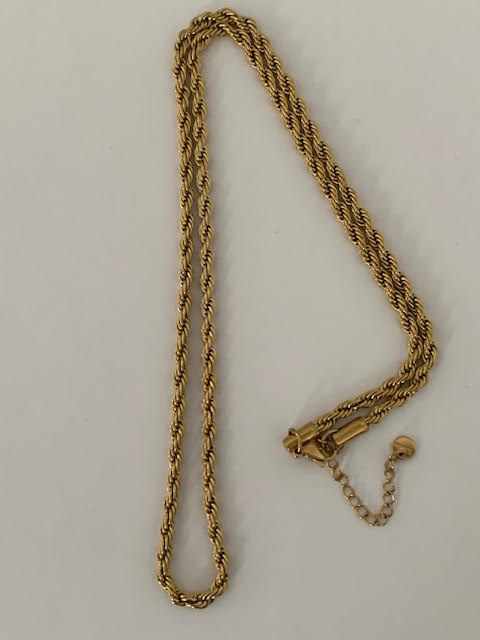 Cecina Necklace