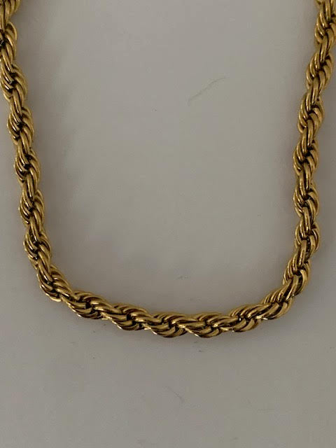 Cecina Necklace