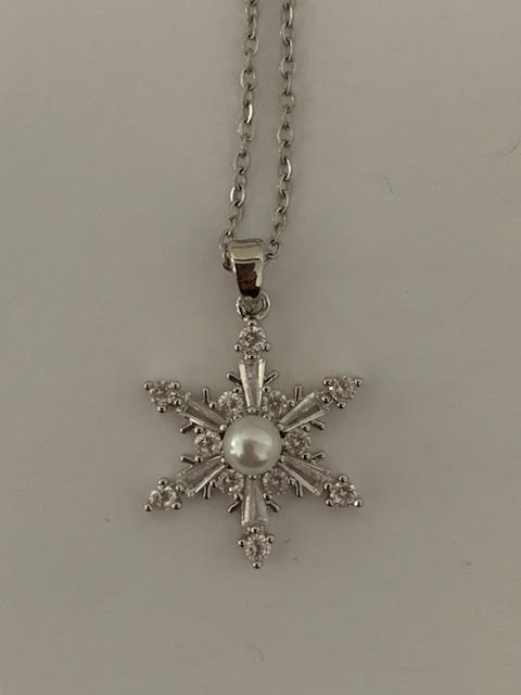 Cila Necklace