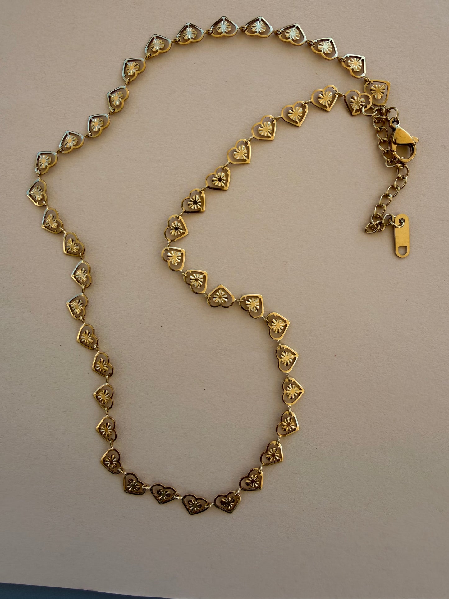 Neli Heart Necklace