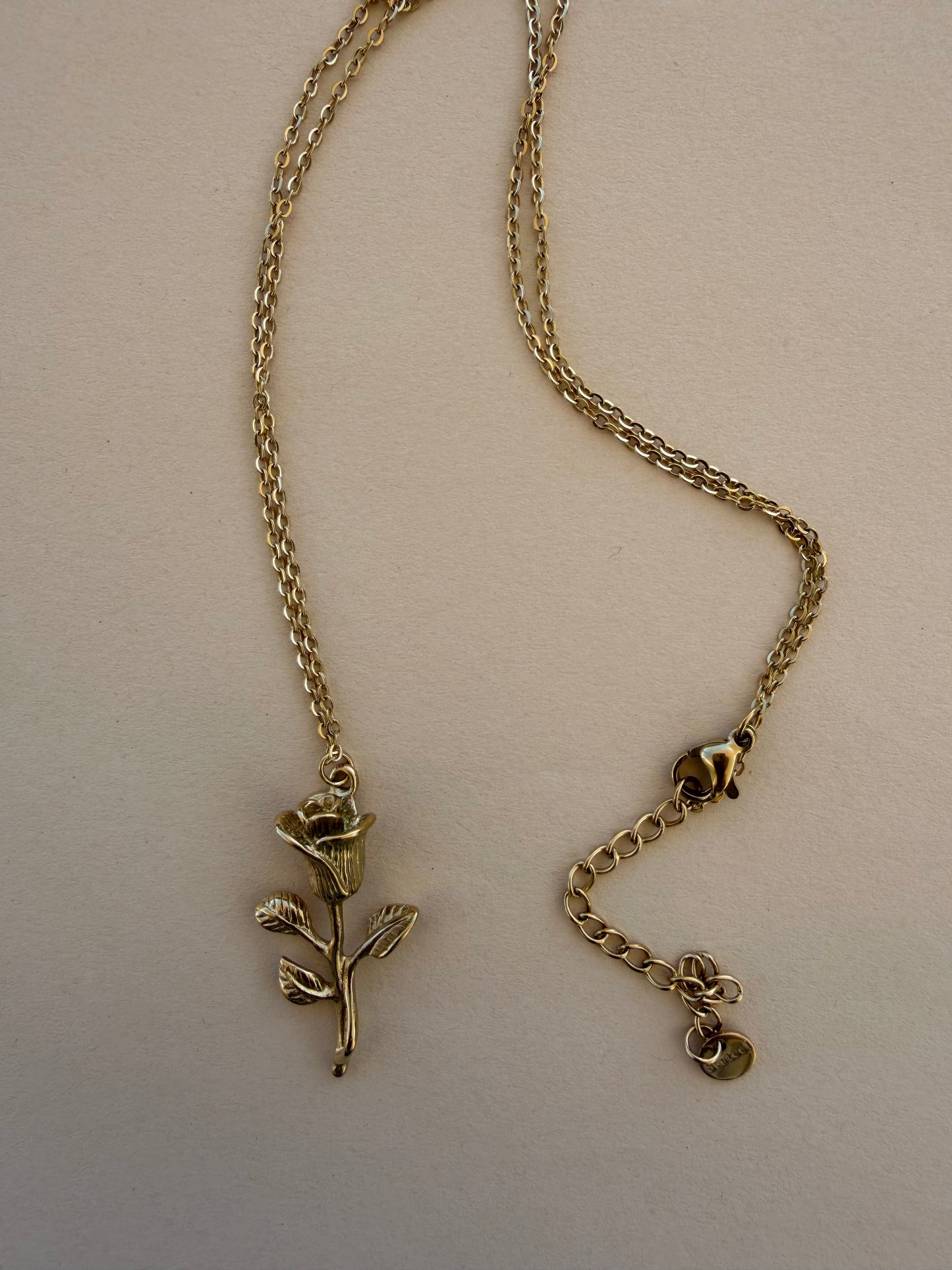 Fila flower Necklace