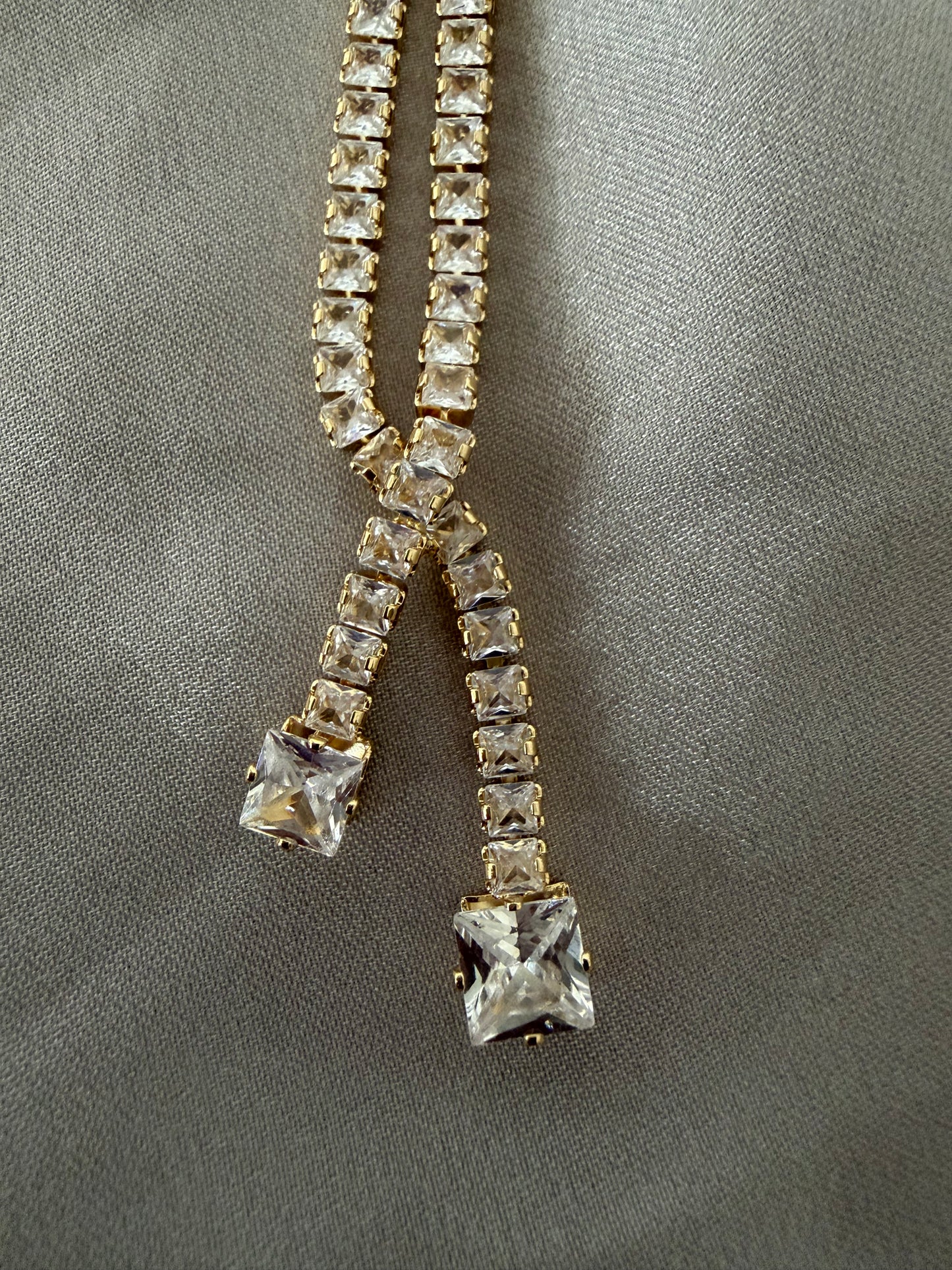 Lira Necklace