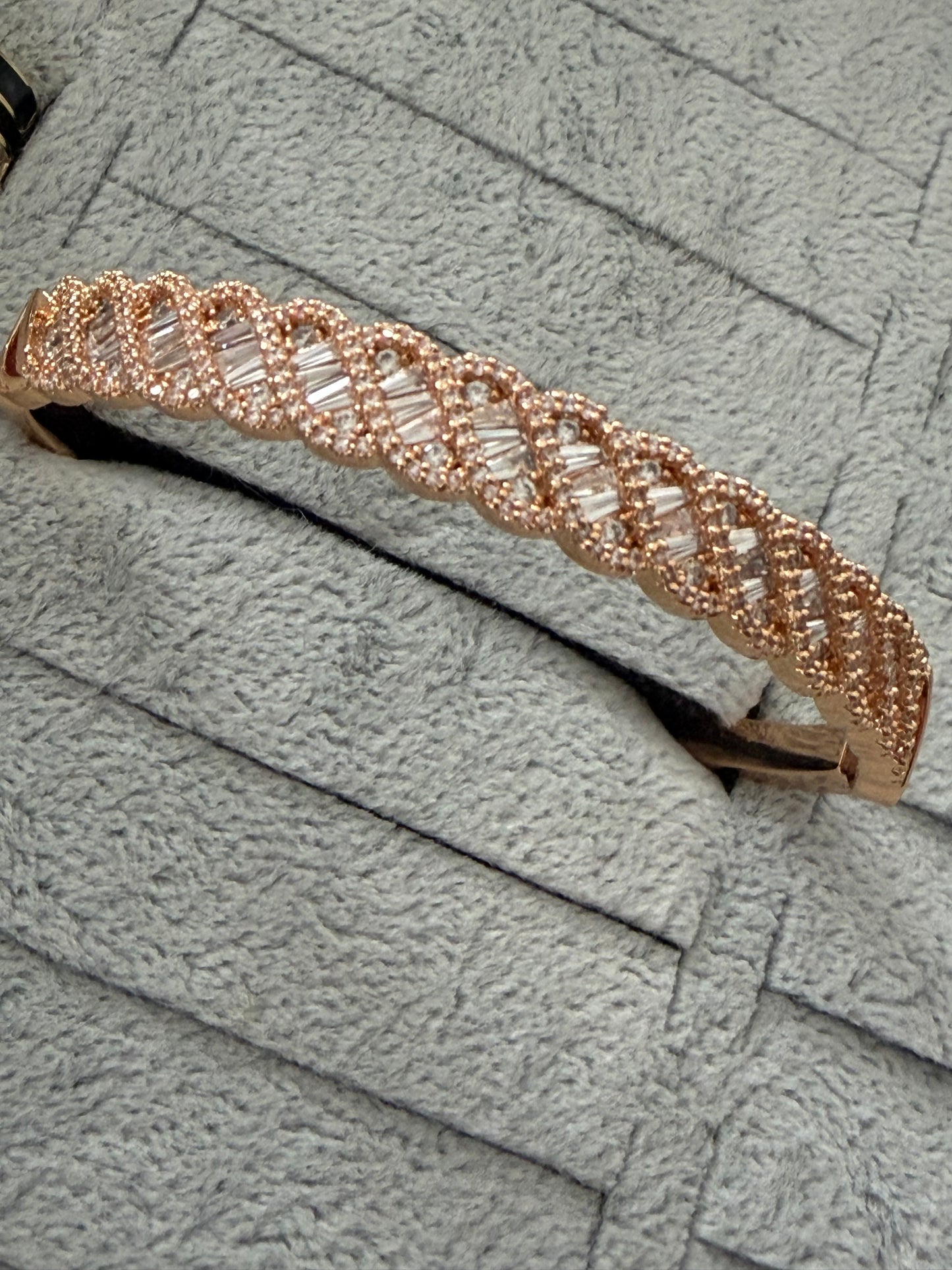 Belila Bangle