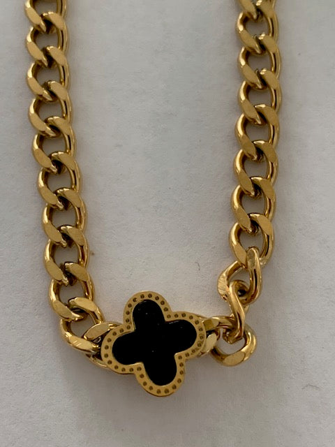 Lili gold plated Necklace