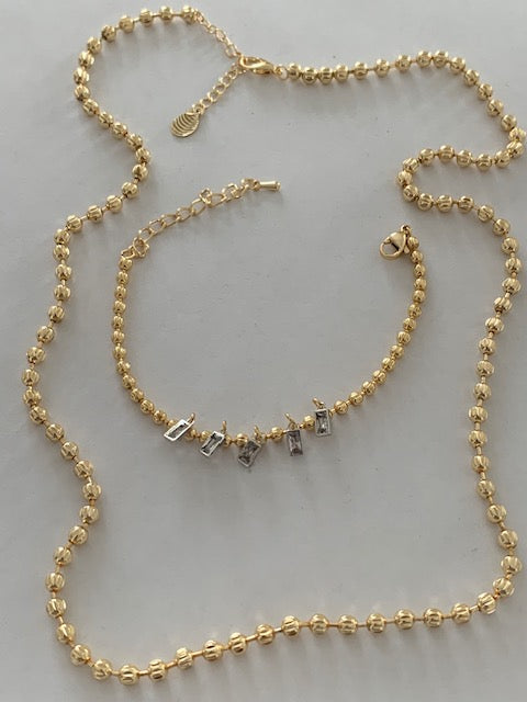 Cecina gold plated jewelery set