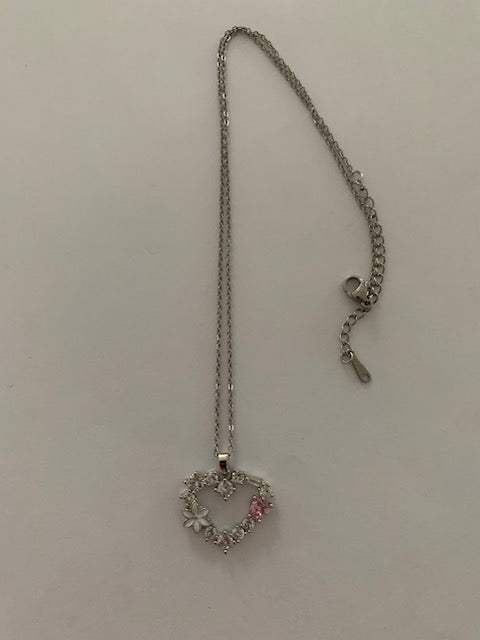 Abay heart necklace