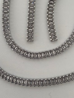 Laila rhodium plated jewelery set